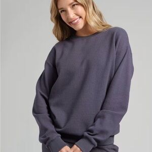 Comfrt Gray 

Waffle Knit Lounge Long Sleeve size large  New in bag